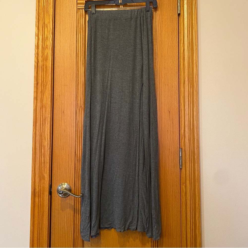 BRANDY MELVILLE GRAY MAXI SKIRT